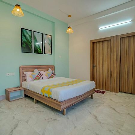 Oyo 79233 Hotel Hive Stays Коччи Экстерьер фото
