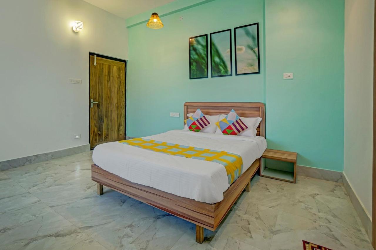 Oyo 79233 Hotel Hive Stays Коччи Экстерьер фото