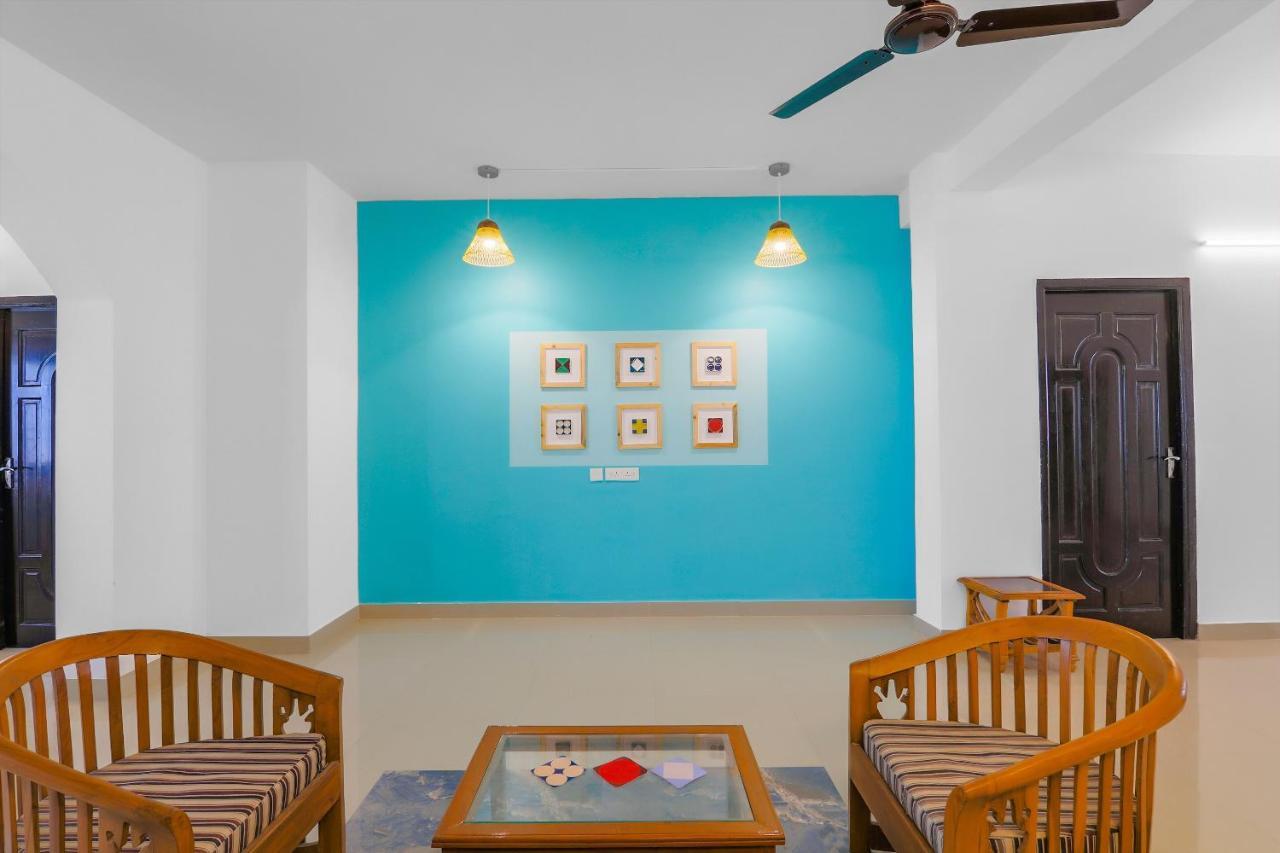 Oyo 79233 Hotel Hive Stays Коччи Экстерьер фото